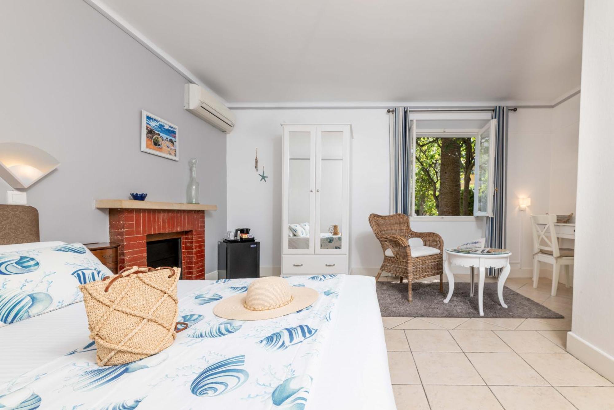 Hotel Mas Djoliba Antibes Exteriér fotografie